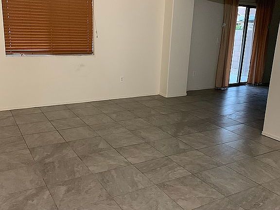 5th image of 2443 W Waterway Pl