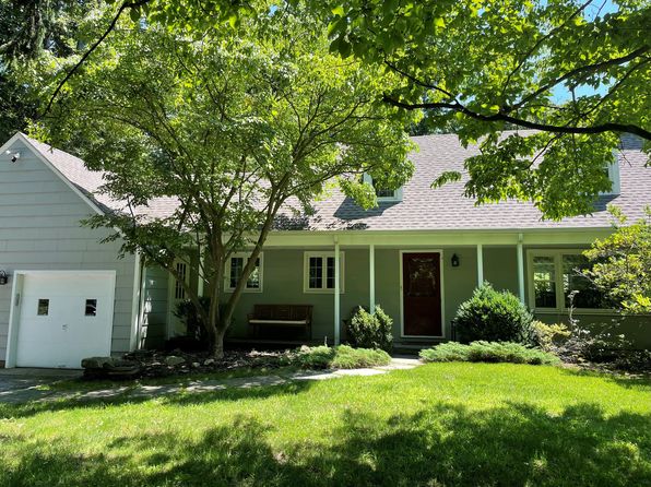 3 N Lake Rd