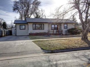 4449 Grays Dr, Rapid City, SD 57702