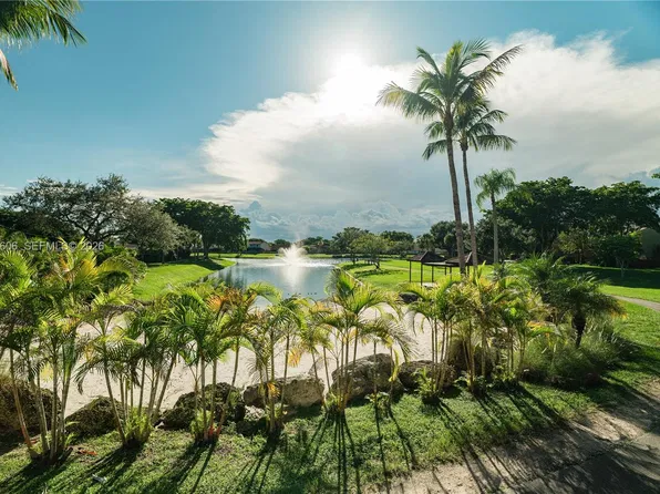 9702 Hammocks Blvd APT 203, Miami, FL 33196