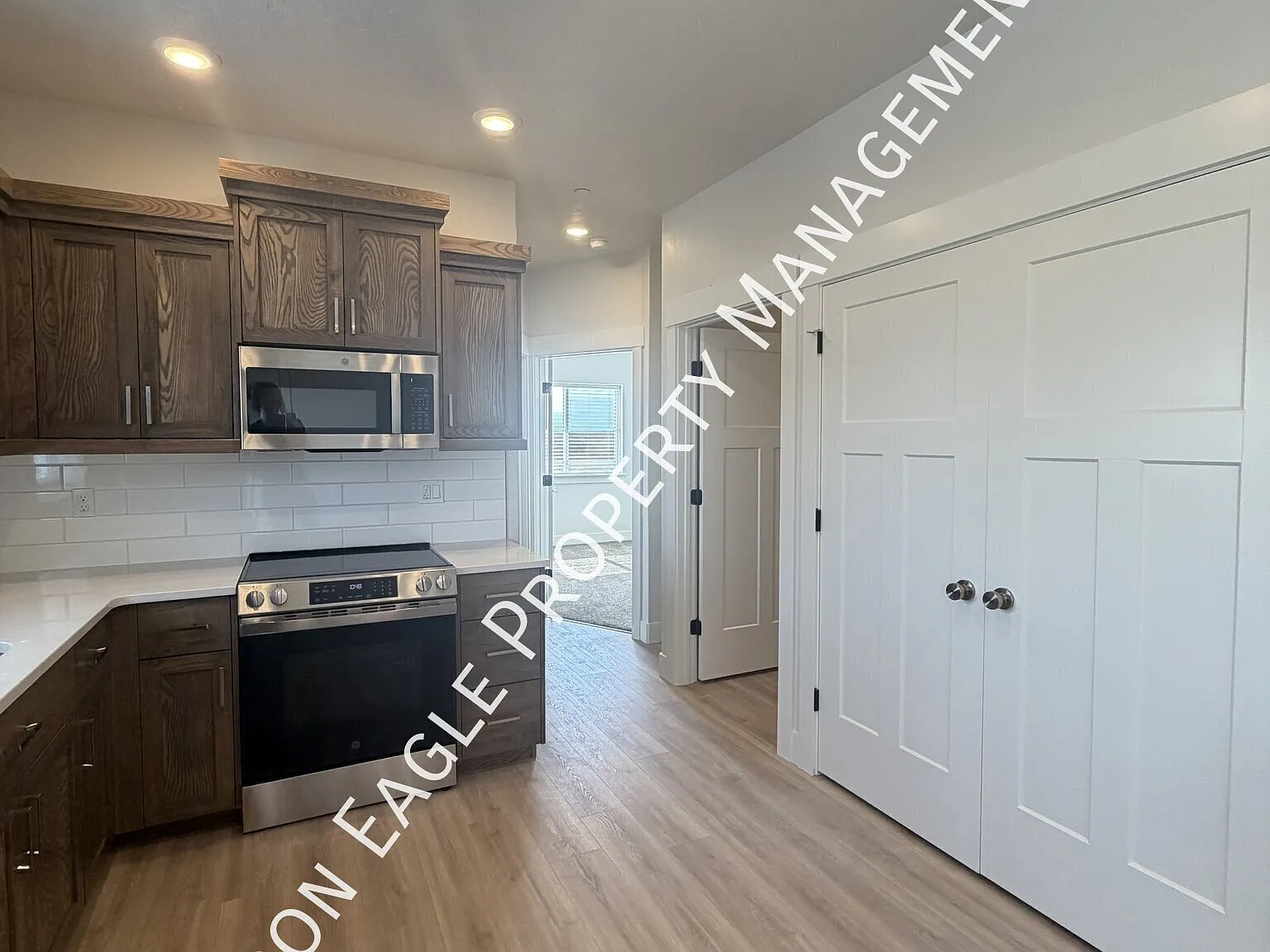 2 bed, 1.0 bath, 977 sqft, $1,495 — Photo 4