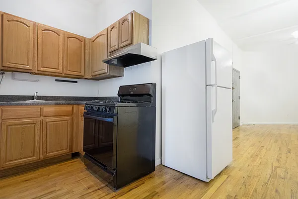 Rented by Brick&Mortar | media 4