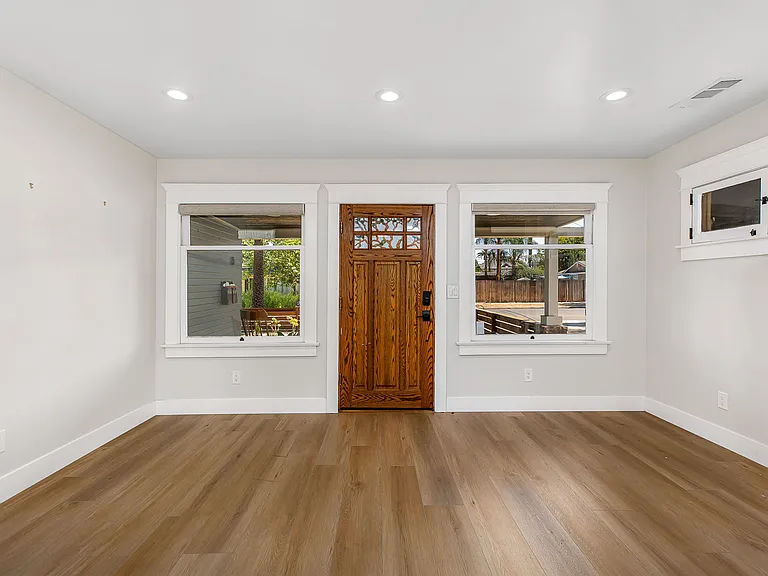 3844 Linwood Pl — Photo 15