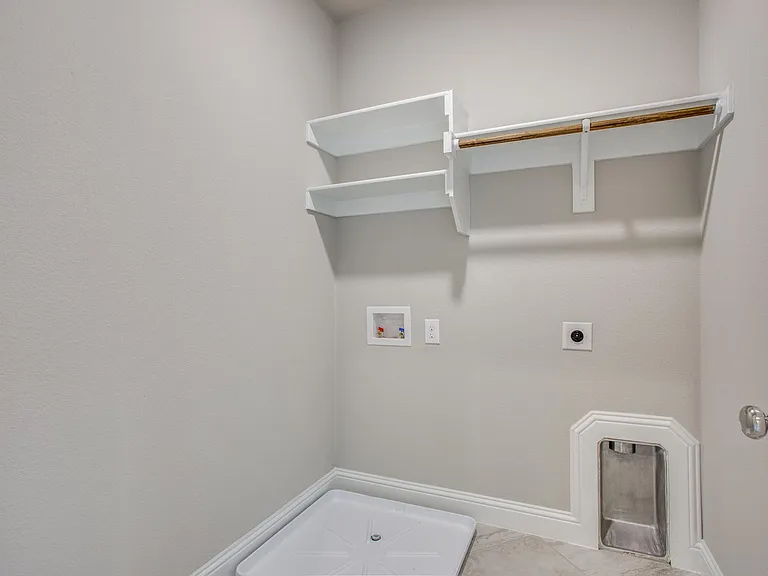 6329 Fortuna Ln — Photo 25
