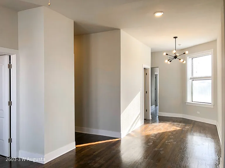 2601-03 W Augusta Blvd — Photo 6