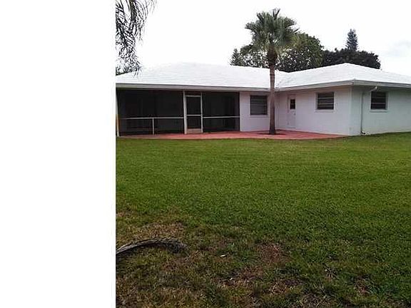 4th image of 3760 NW 106th Dr