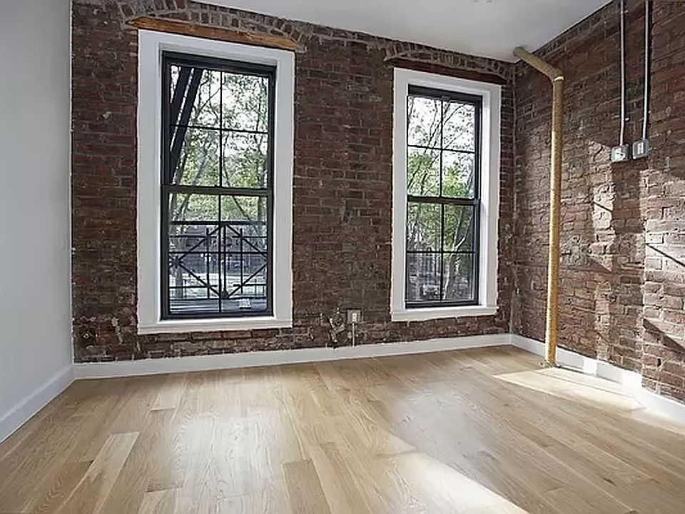 1st image of 102 Forsyth St APT 11