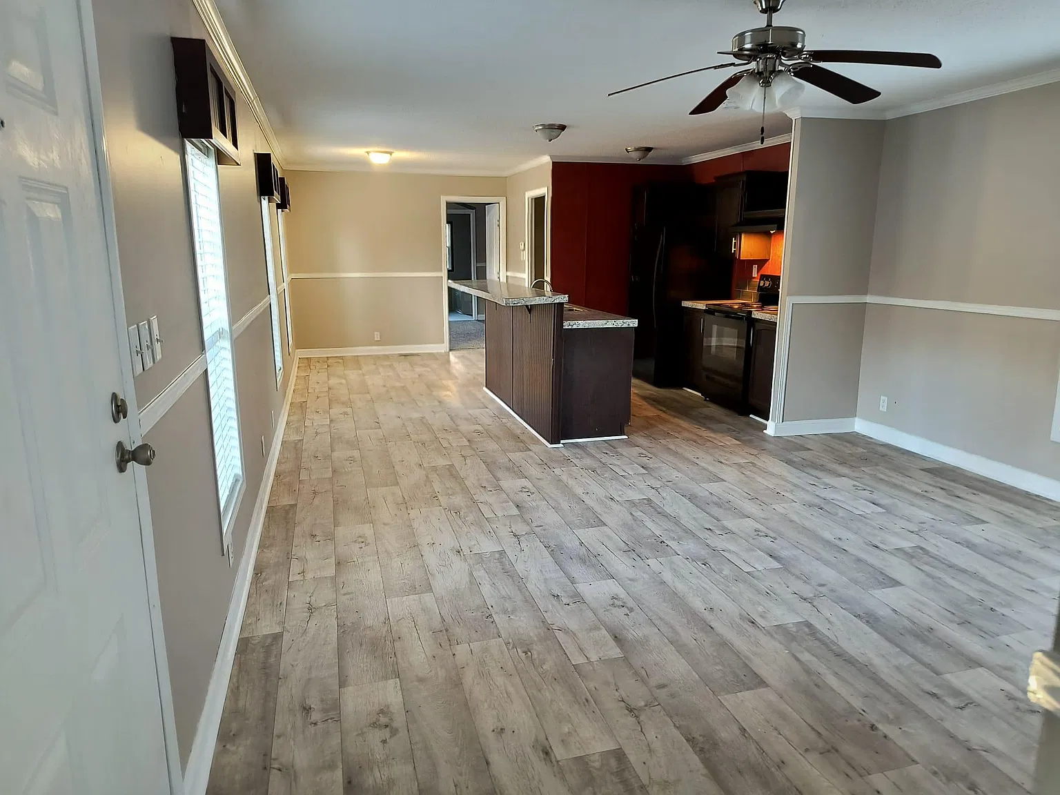 129 Holly Springs Dr — Photo 4