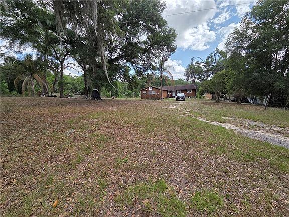 3rd image of 27440 WINCHESTER DRIVE