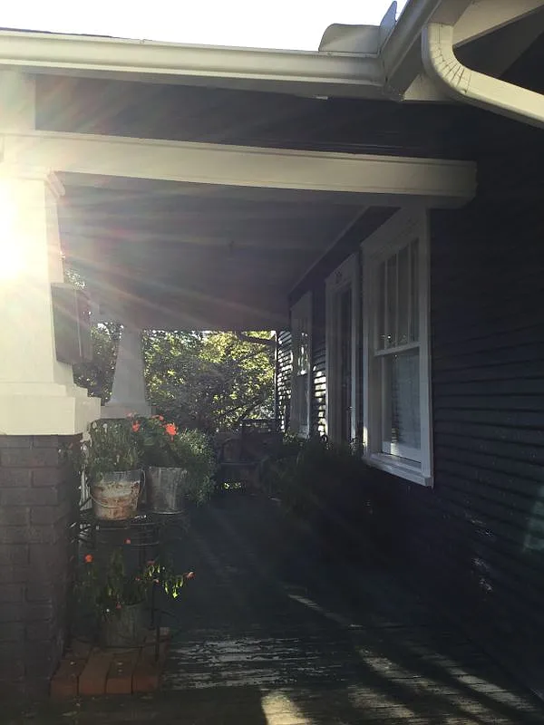 3 bed, 2.0 bath, 1200 sqft, $2,700 — Photo 1