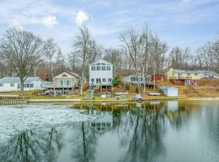 8966 Lake Dr, Mecosta, MI 49332