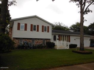 3322 Brookfield Rd, Muskegon, MI 49441