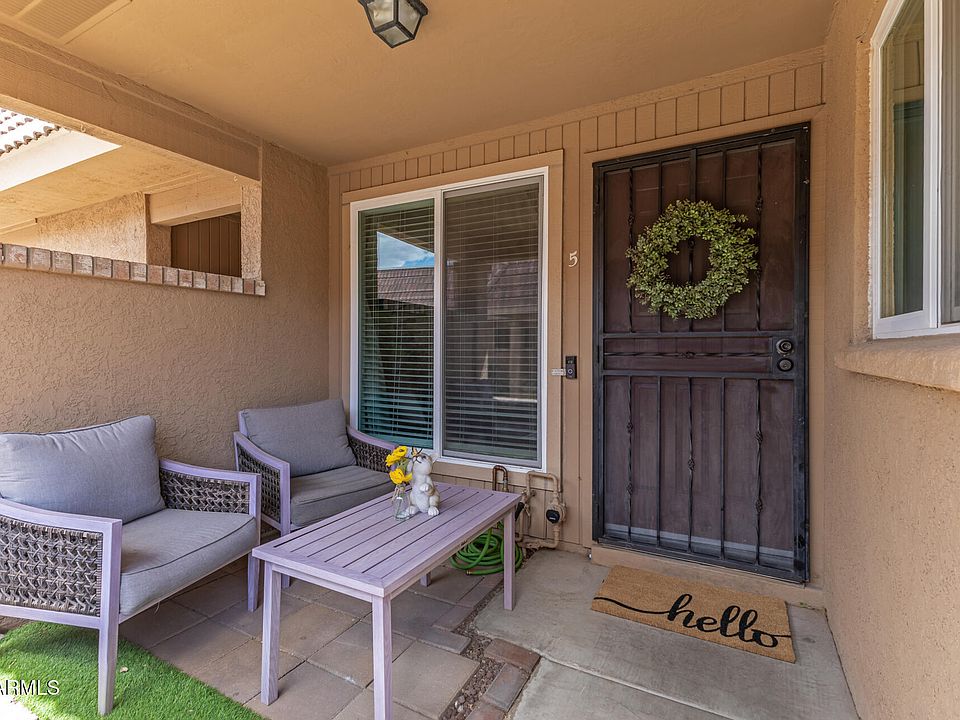 1st image of 409 W BLACKHAWK Drive #5