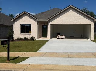 435 Creek Side Loop Rd, Tuscaloosa, AL 35404