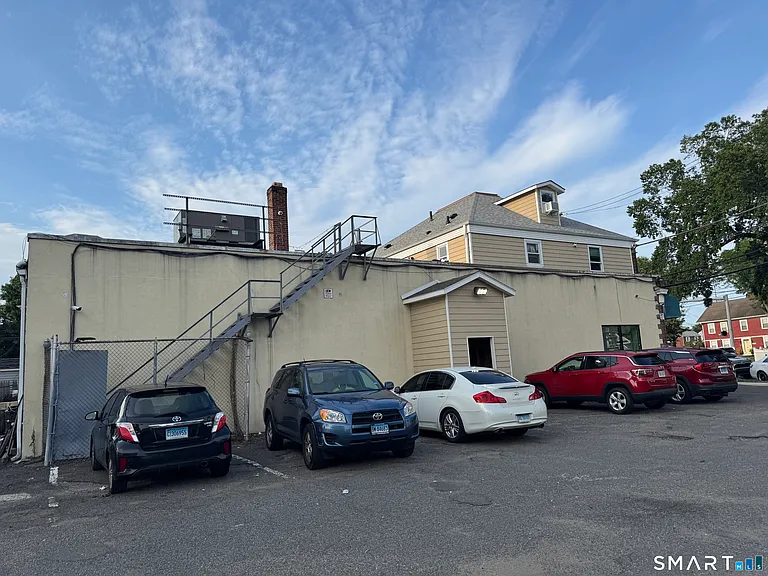 11 Woodend Rd #1 — Photo 9
