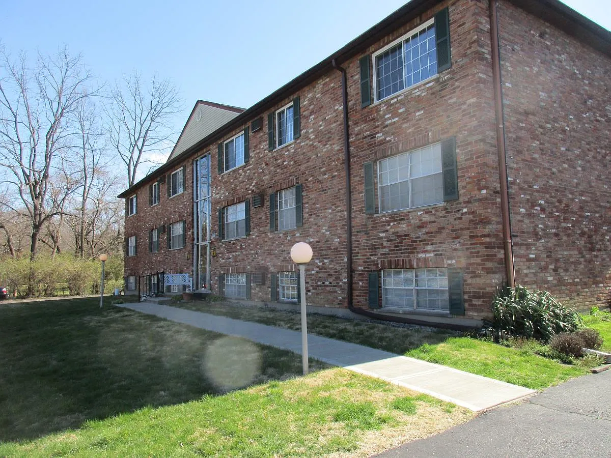 1 bed, 610 sqft, $950 — Photo 1