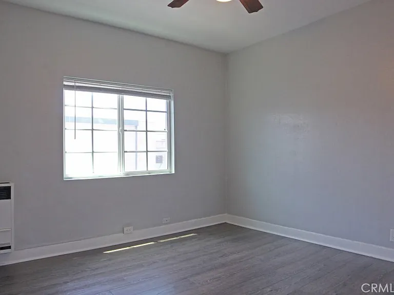 3111 Kenwood Ave — Photo 4