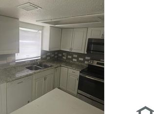 5134 Tennis Court Cir, Tampa, FL 33617