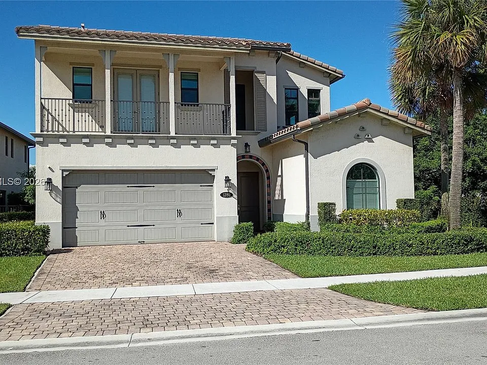 1280 SW 113th Way
