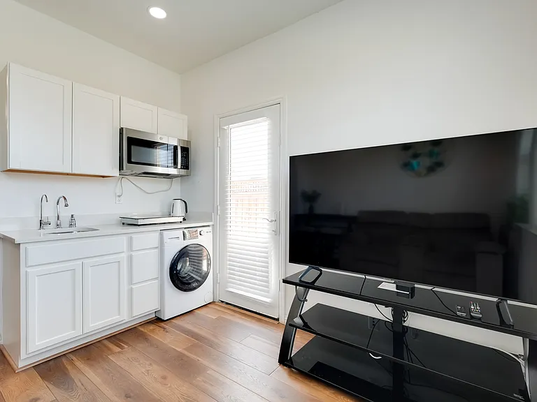 3096 Garden Farms Ave #1 — Photo 4