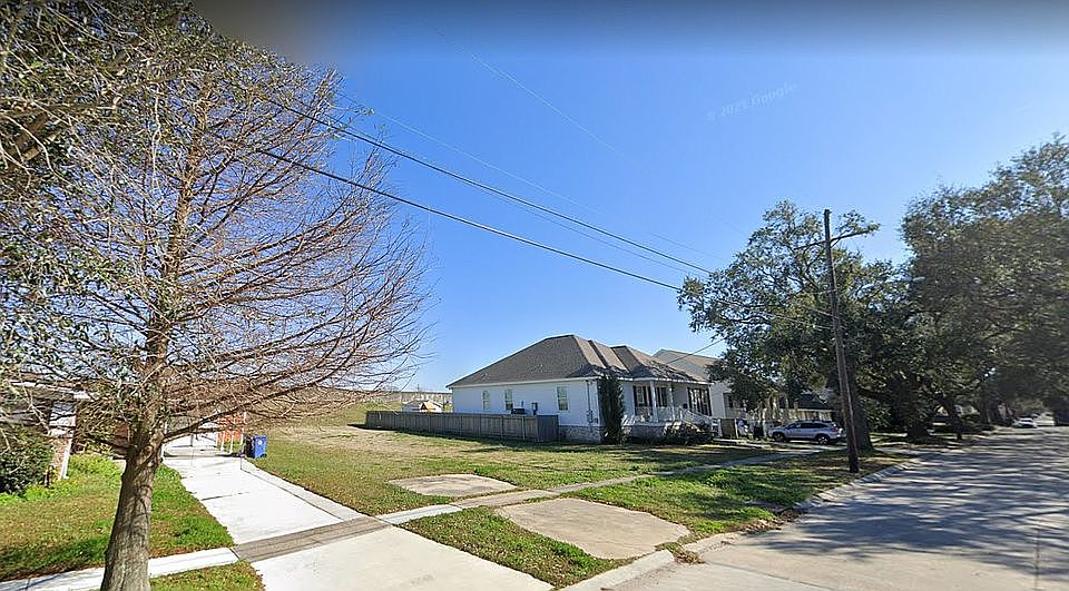 1st image of 6043 Pratt Dr
