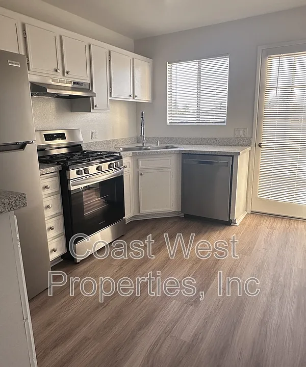 495 Chestnut Ave E
