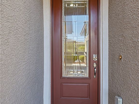 5th image of 10310 Oak Terrace Ave