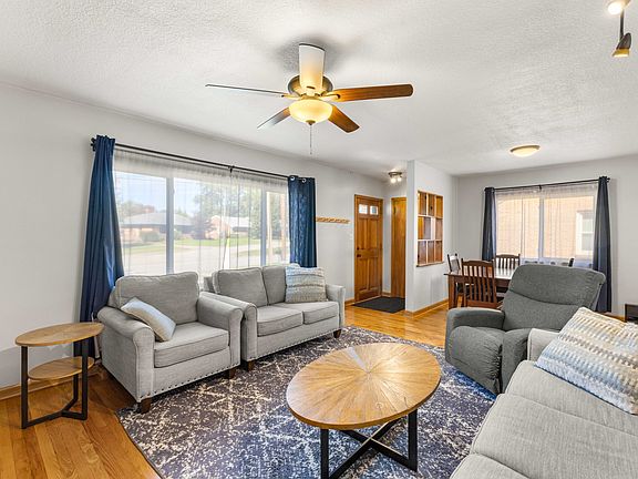 4th image of 309 18th St