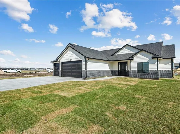 1510 E Appleton St, Valley Center, KS 67147