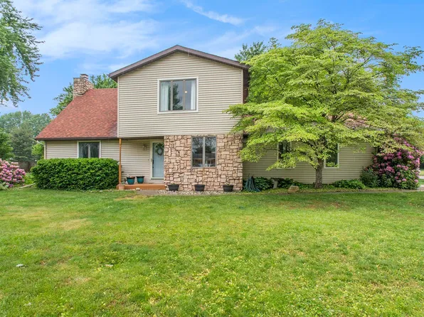 15981 Homestead Trl, Granger, IN 46530