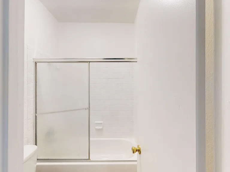 434 Leavenworth Street — Photo 4