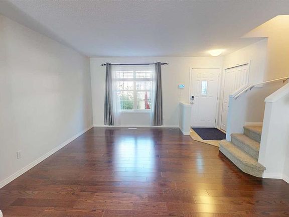 5th image of 1111 E Cranford Ct SE