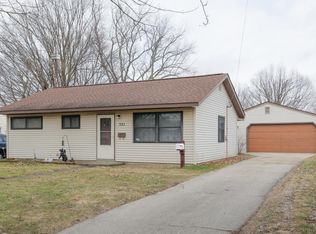 321 Elizabeth St, Sturgis, MI 49091