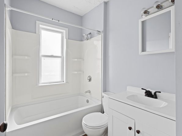 manchester-new-hampshire-74303983 picture