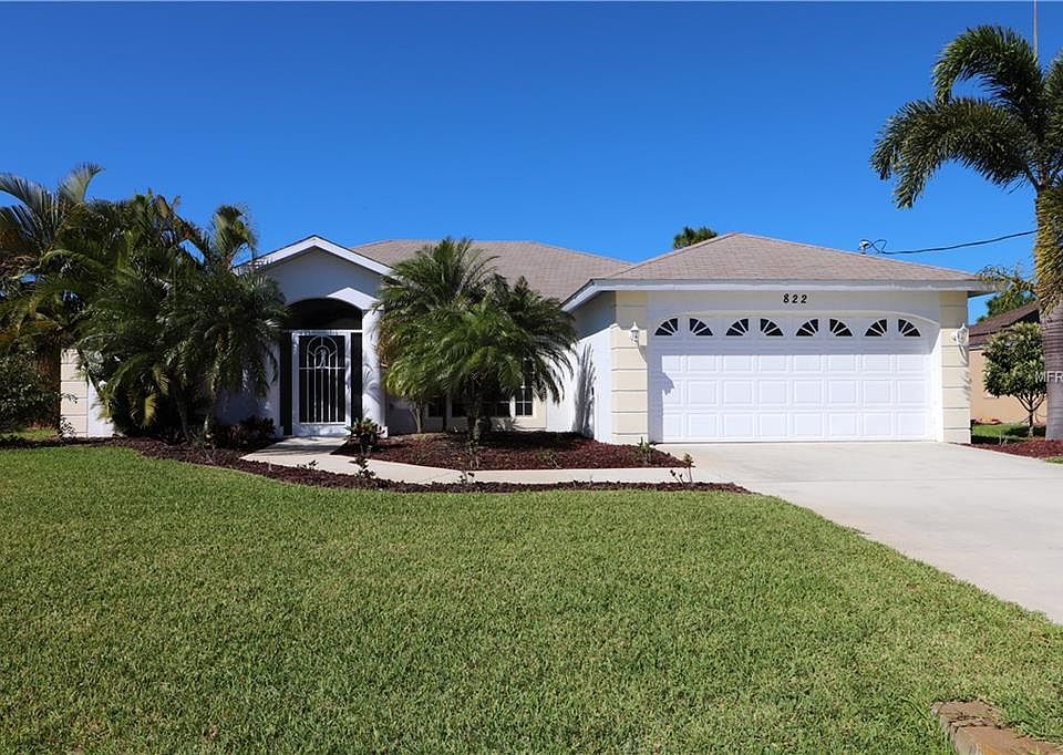 1st image of 822 Rotonda Cir