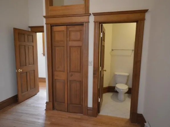 (undisclosed Address), Chicago, IL 60614