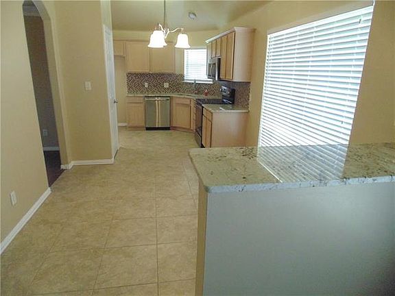 5th image of 2020 Devin Ln