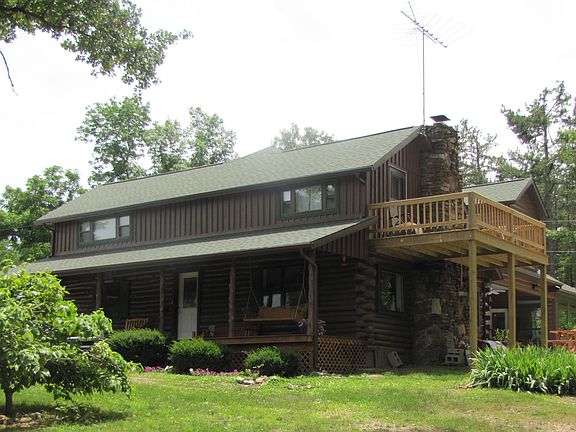40' front porch + upper deck