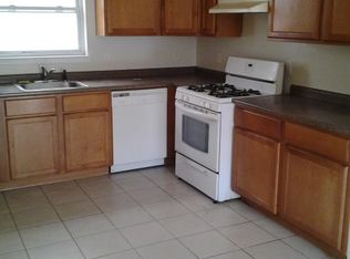 649 S 19th St, Newark, NJ 07103