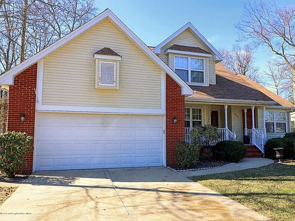 2nd image of 609 Conifer Dr