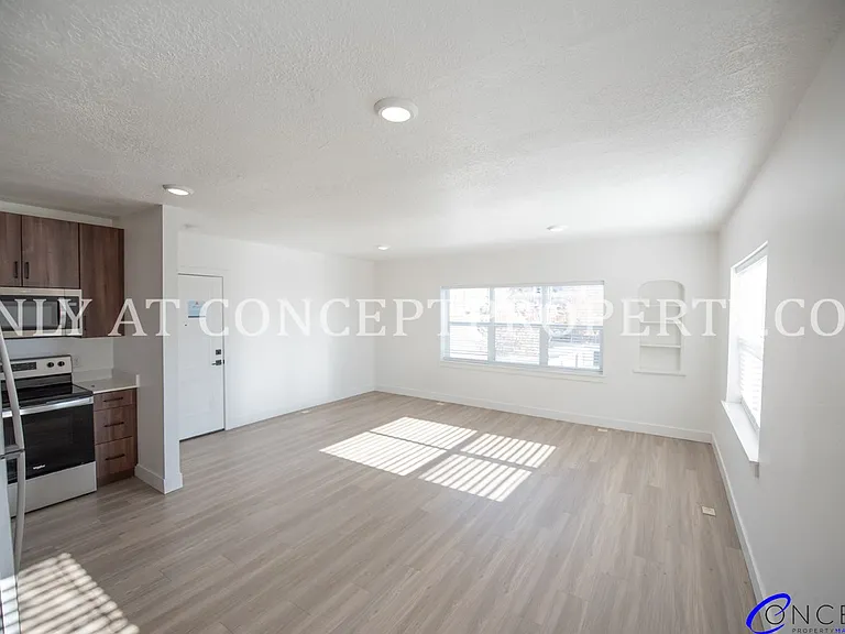 Stratton — Photo 62