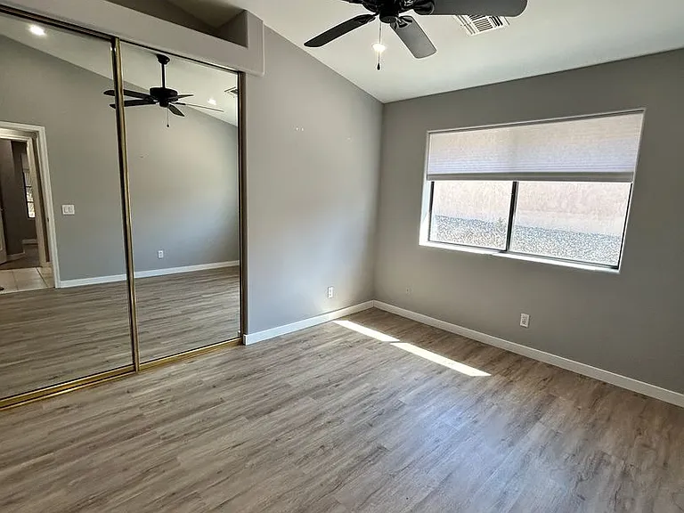 2413 Jacob Row — Photo 18