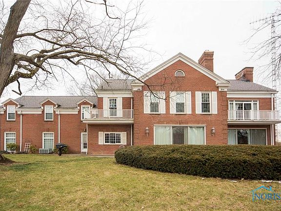 2nd image of 2613 Buckland Ave