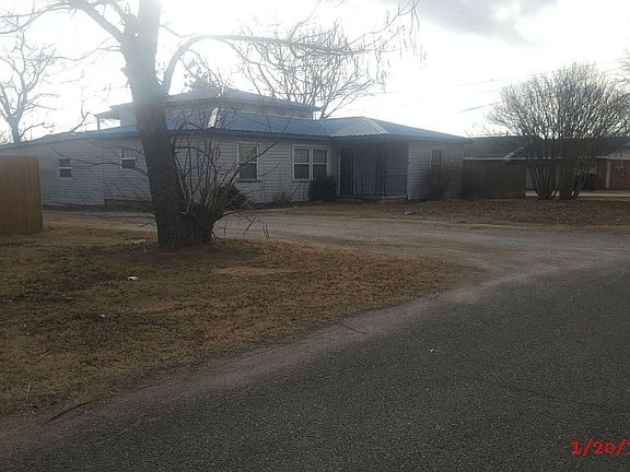 3rd image of 411 Guilliams Dr