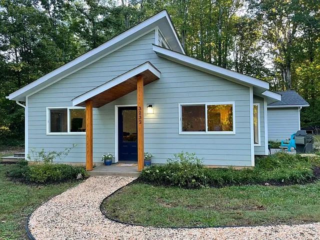 2 bed, 1.5 bath, 1250 sqft, $2,895 — Photo 1
