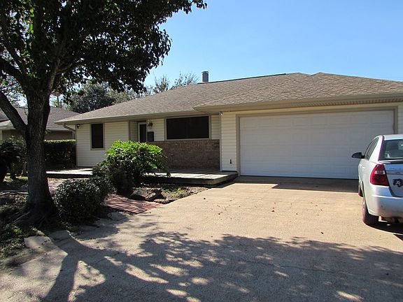3rd image of 4921 Sue Ave