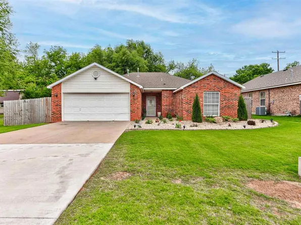 417 NE 7th St, Perkins, OK 74059
