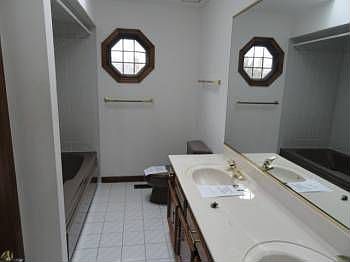 4th image of 4228 Bear Creek Ct