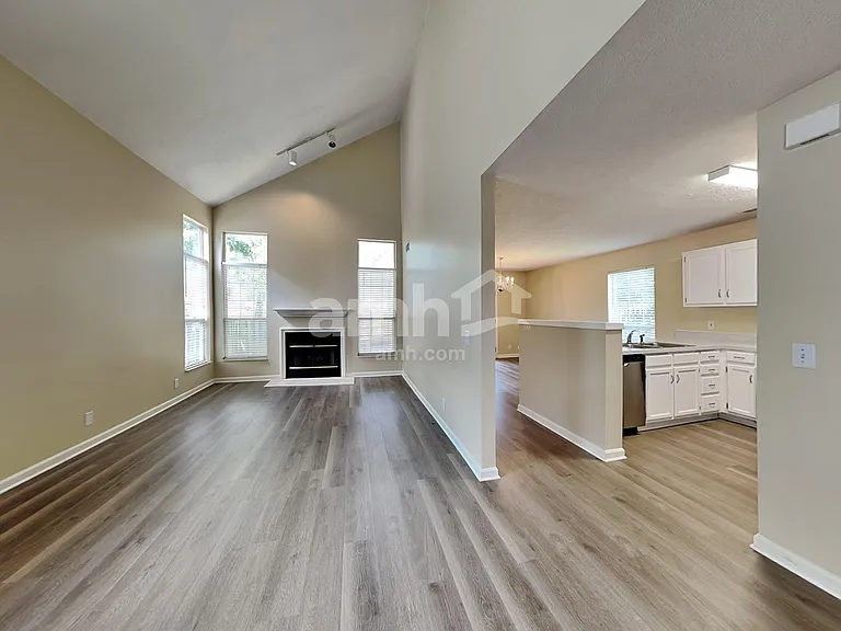 5711 Briarwick Ct — Photo 7