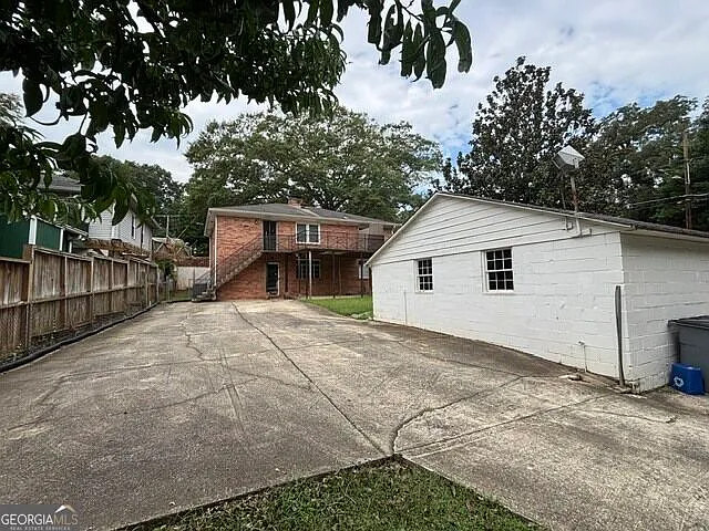3 bed, 2.0 bath, 1600 sqft, $1,850 — Photo 3